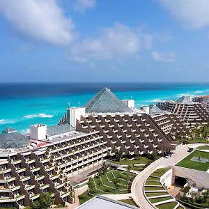 Курортный комплекс Paradisus